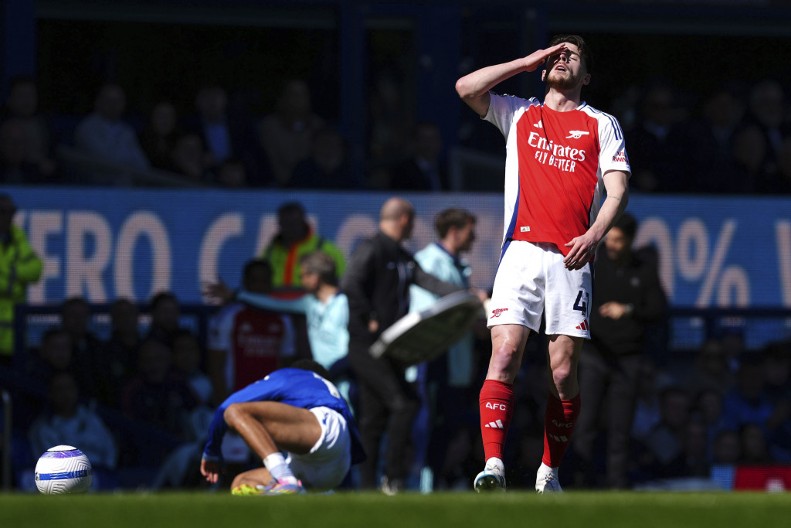 NOVI KIKS ARSENALA Remi na "Gudisonu", Liverpul sve bliži tituli