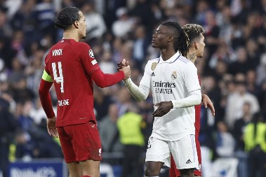 KRAJ SAGE? Van Dajk otrkio da li ostaje u Liverpulu