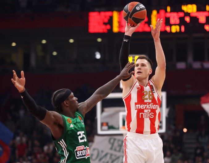 CRVENO-BELI IGRAJU ZA ŠTO BOLJU POZICIJU PRED PLEJ-IN Evo gde možete pratiti meč Panatinaikos - Crvena zvezda