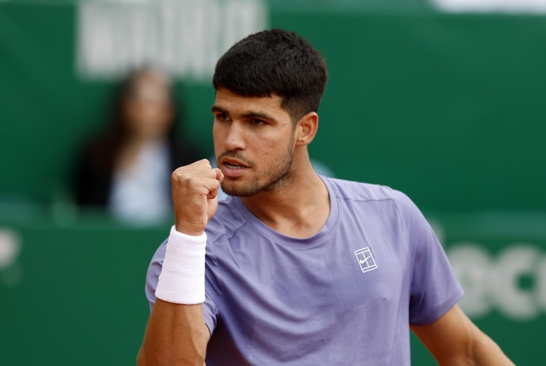 ŠPANAC SE PROVUKAO POSLE TRILERA Alkaraz bio na ivici provalije, ali nestvarnim preokretom otišao u polufinale Monte Karla