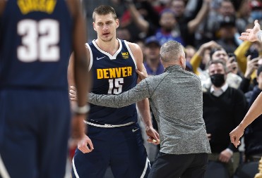 ON JE ZA SVE KRIV Nastao je potpuni haos, evo zbog koga je Meloun napustio Denver