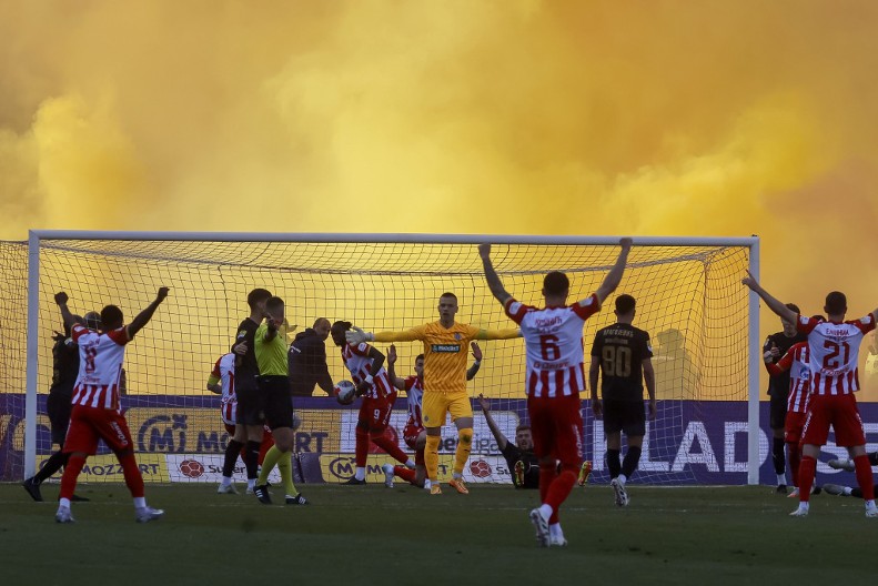 POTPUNA LUDNICA NA "MARAKANI" Zvezda preokrenula posle neverovatnog kiksa Jovanovića (VIDEO)