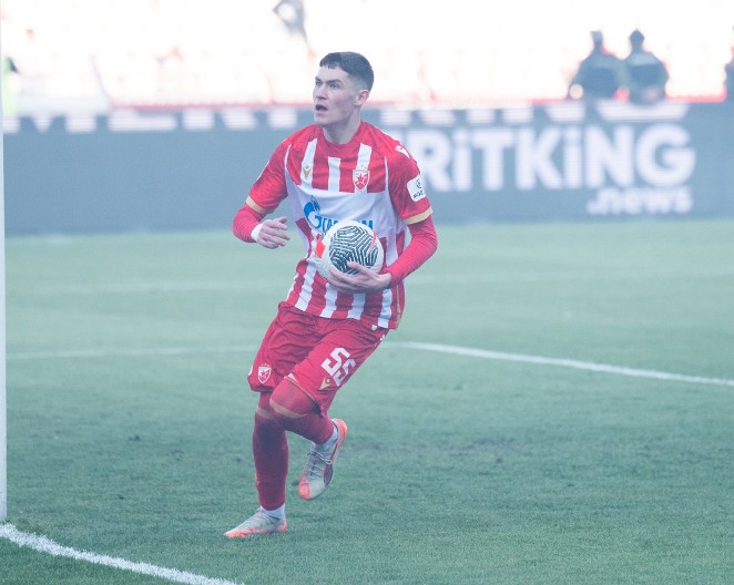 MAKSIMOVIĆ PONOVO POMERA GRANICE Zvezdin biser ispisao istoriju derbija, srušio Jovetićev rekord star 18 godina