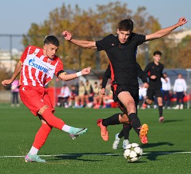 ZVEZDINI BISERI Crveno-bela budućnost je svetla, a ovi momci su dokaz