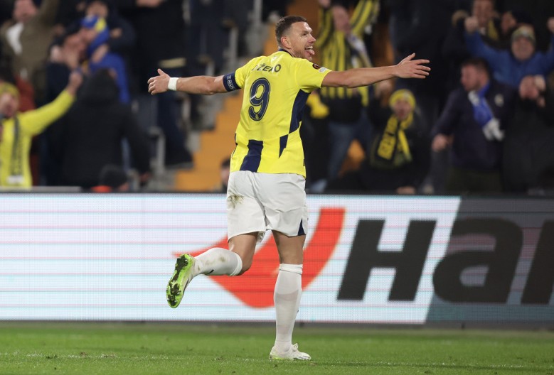 REGIONALNA BOMBA Turci tvrde - Edin Džeko se vraća na Balkan