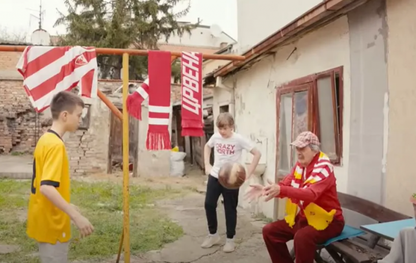 "SA ČUBURE NA VRH SVETA" Zvezda na zanimljiv način najavila žuti dres i pozvala na proslavu 80. rođendana