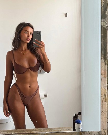 UŽIVANJE BEZ KRAJA Udružile se najatraktivnija fudbalerka i prelepa TV voditeljka