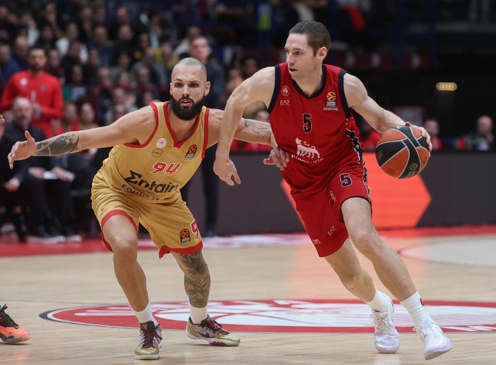 ŠTA OVO BI? Imamo najluđu trojku u Evroligi ove sezone (VIDEO)