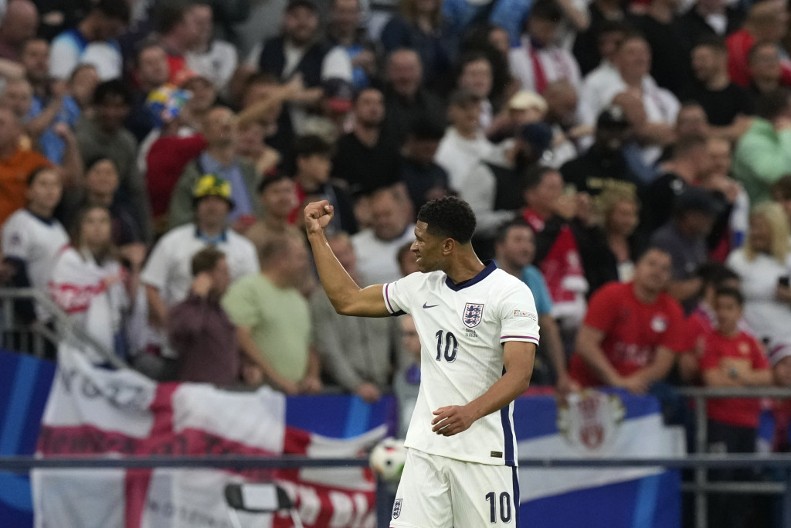 GORI LONDON Englezi vode, kakvo poniženje za Albanca (VIDEO)