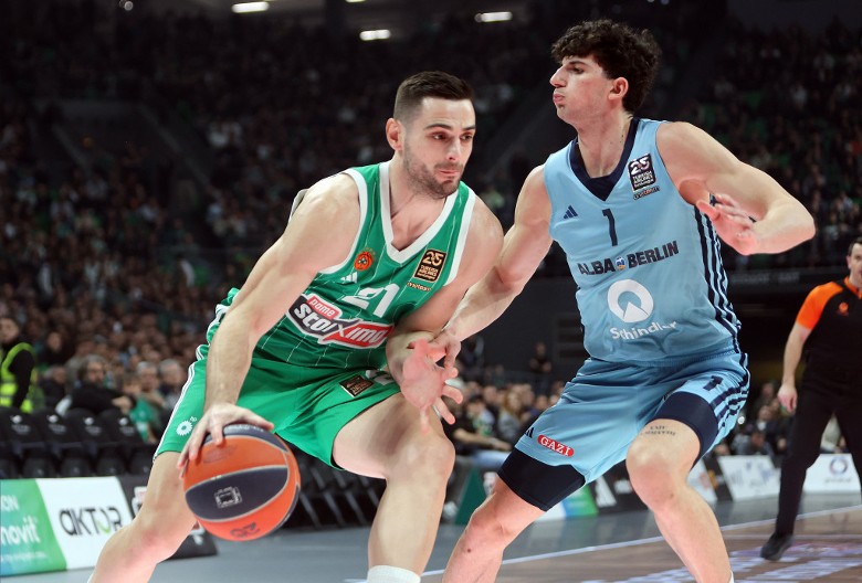 PAO se na vreme probudio, Barselona ubedljiva protiv Žalgirisa