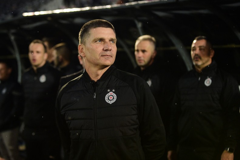 OVO NISAM OČEKIVAO Navijači iznenadili trenera Partizana