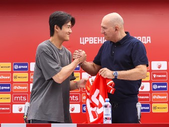 JUŽNOKOREJCI VOLE "MARAKANU" Posle Hvana i Seol brzo ušao u srca navijača: "Zvezda igra daleko bolje od svih u Srbiji"