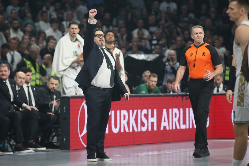 ULETEO JE U TEREN Trinkijeri doživeo totalno pomračenje zbog Smailagića