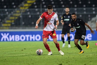 VOJVODINA OSTAJE BEZ STUBA EKIPE Štoper najavio odlazak u rekordnom transferu