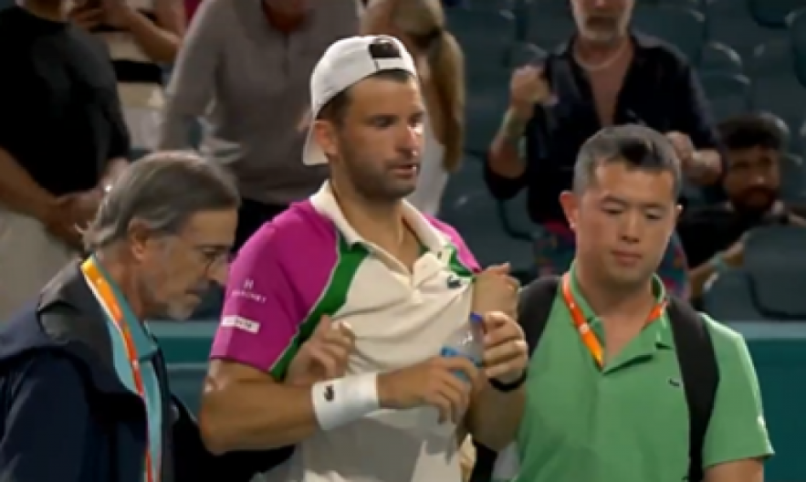 TENISKA DRAMA Jezive scene: Poznati teniser pobedio, pa se teturao, merili mu pritisak, nije znao gde je (VIDEO)
