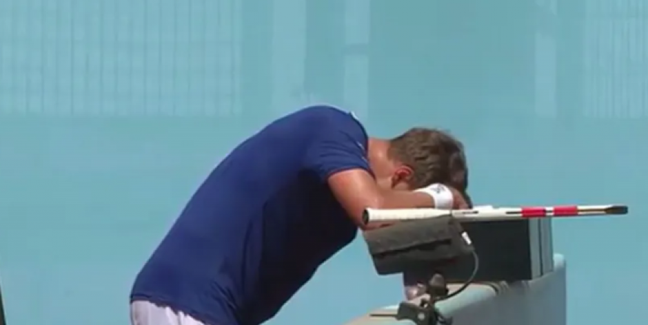 NIJE MOGAO DA DOĐE DO DAHA Međedović prolazio kroz pravi pakao u Madridu: Mučne scene kakve se retko viđaju u tenisu (VIDEO)