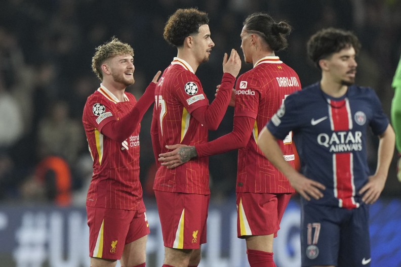 OVO MU NIKAKO NIJE TREBALO Fudbaler Liverpula brutalno isprozivao "redse" na društvenim mrežama, pa obrisao objavu