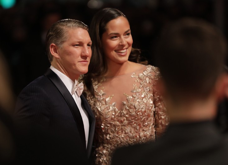 "TEŠKO JE..." Ana Ivanović se javno oglasila nakon priča o razvodu sa Bastijanom Švajnštajgerom