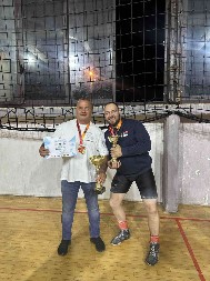 NAŠI TAKMIČARI ZASIJALI NA PRESTIŽNOM DOGAĐAJU U TIVTU Sjajan uspeh Srbije na internacionalnom takmičenju u paverliftingu