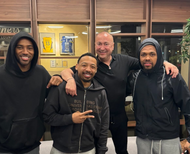 IDEMO, FAMILIJOOOO Đani se slikao sa košarkašima Partizana, ovo je potpuni hit (FOTO)