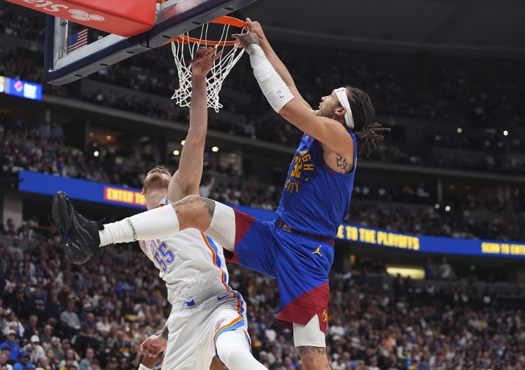 OVAJ ČOVEK JE NEVEROVATAN Gordon ponovo spasio Denver, pogledajte njegovu trojku za produžetak (VIDEO)