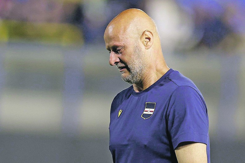 UDAVIŠE DUGOVI Suze jedne Sampe...