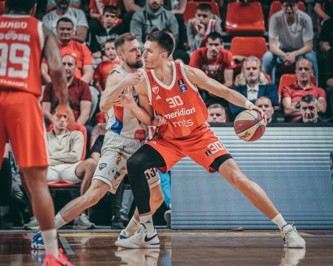 ZVEZDA SLAVILA POSLE DRAME Crveno-beli napravili veliki preokret i plasirali se u polufinale, Gedraitis heroj