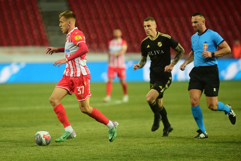 ZVEZDA TRAŽI JOŠ Na stolu milionska ponuda, crveno-beli nisu zadovoljni