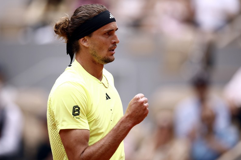 DOK SE ALKARAZU SVE OTVARA, SRBINA ČEKA PAKAO Zverev protutnjao do četvrtog kola Rolan Garosa