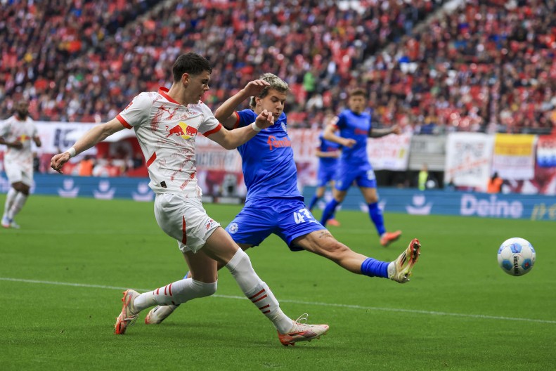 "ZAMRZNUTO" POLA MILIONA EVRA KOJE ZVEZDA ČEKA Nemci zatežu, ovo je pravi razlog