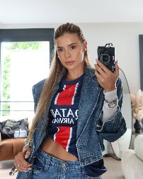 POLJUBACA PUN PEHAR Fudbaleri PSŽ su šampioni Evrope, parče slave prigrabile i njihove cice