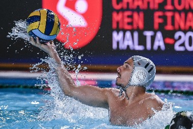 NI TREĆA NIJE BILA SREĆA Novi Beograd izgubio u finalu Lige šampiona, Mandić sa Ferencvarošem odbranio titulu