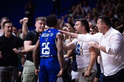 TROJKA U POSLEDNJOJ SEKUNDI Ovako je Budućnost šokirala Zvezdu (VIDEO)