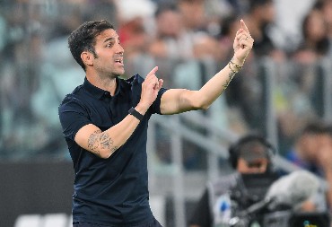 REKAO "DA" Trenerska bomba: Legendarni fudbaler dogovorio sve uslove sa Interom