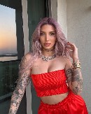 GORI ATINA Finale obiluje incidentima, Furnije pokazao „onu“ stvar, a tetovirana lepotica u čudu...