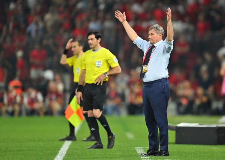 DECA, CRTAĆI I BAJKE Piksi zadovoljan alibi igrom