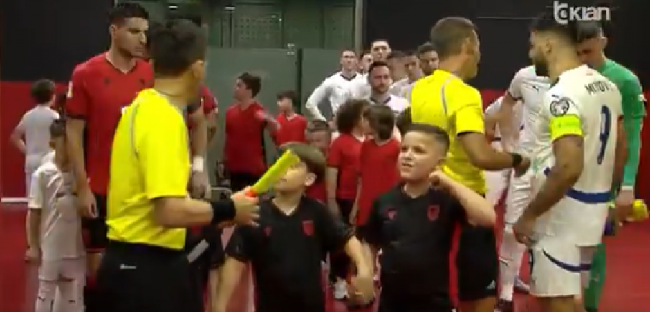 SKANDAL KOJI NIJE VIĐEN U PRENOSU Sudija gledao kako albanski dečak psuje Srbe (VIDEO)