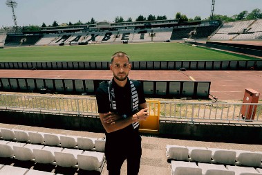 ZVANIČNO Radno u Humskoj, novi štoper zadužio dres Partizana