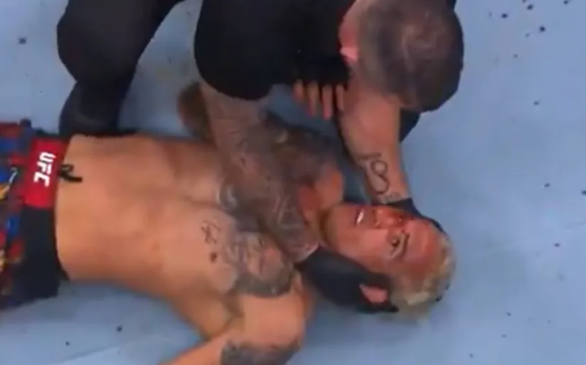 UFC SLAVI NOVOG ŠAMPIONA Topurija brutalno nokautirao Oliveiru