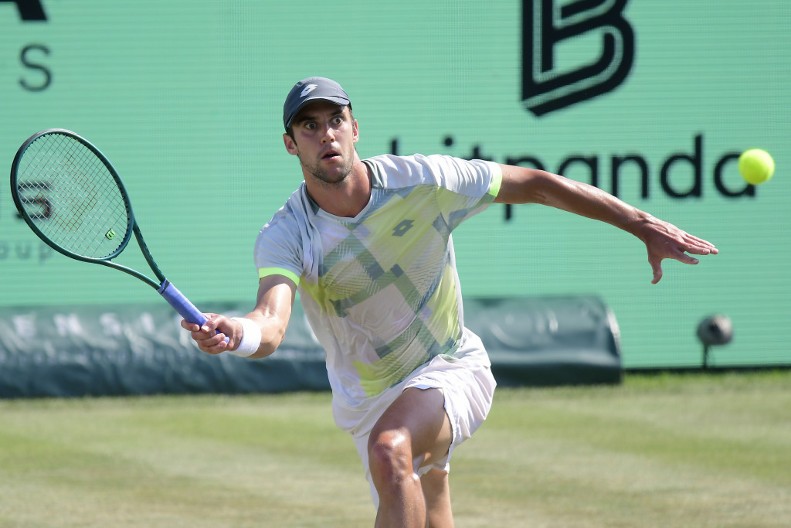 RUS IDE DALJE Laslo ispao na startu Vimbldona: Srbin propustio veliku priliku za povratak protiv Rubljova