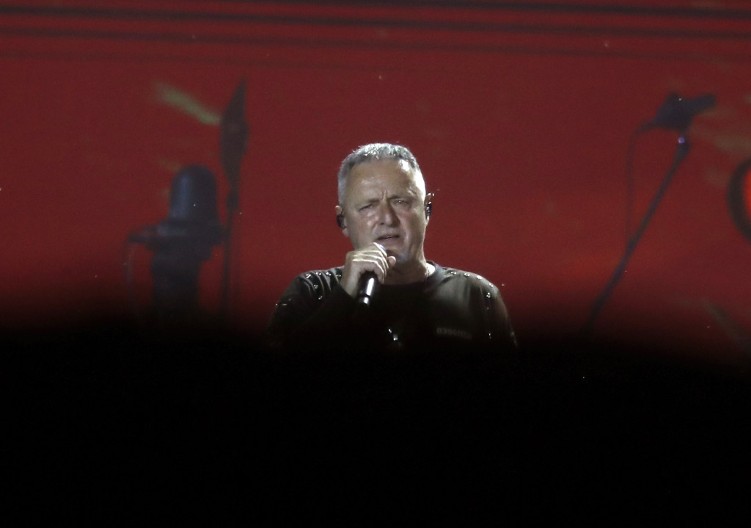 DO JUČE IGRAO SA JOKIĆEM, SAD BIO NA TOMPSONOVOM KONCERTU Hrvatski košarkaš usnimljen kako beži od Hitne pomoći (VIDEO)