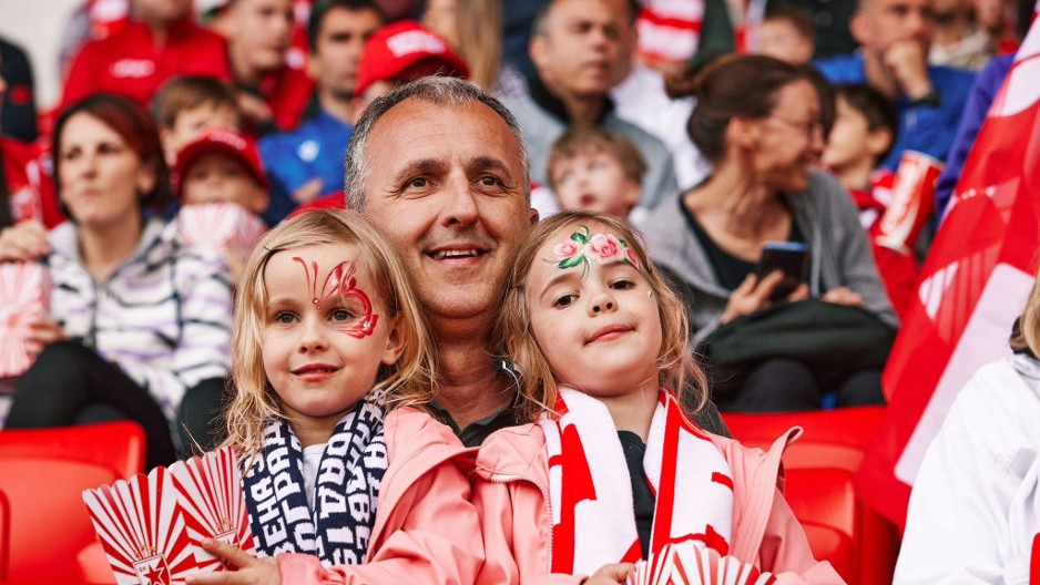 ZA 7.500 DINARA NA SVE UTAKMICE Zvezda zove navijače na premijeru nove sezone, posebna pogodnost za porodice