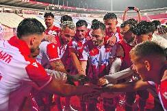 KAKO BI TOZOVAC OTPEVAO Evropska jesen u Zvezdinom sokaku...