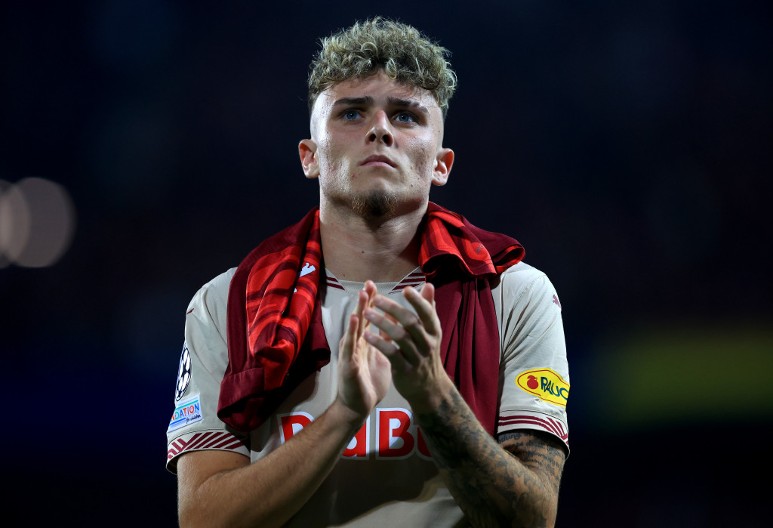 ENGLEZI LANSIRALI BOMBU Plaćen 11.5000.000 evra, igrao za Liverpul, sada ga hoće Crvena zvezda!