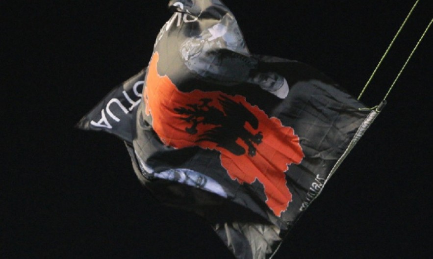 STIGAO EPILOG NAKON SKANDALA Nosio zastavu "velike Albanije", a sada je proteran iz države