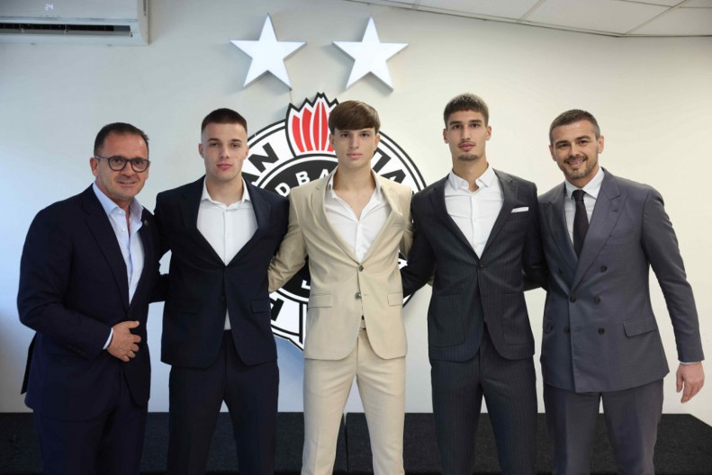 PARTIZAN SE NE ŠALI Astronomske otkupne klauzule u ugovorima Simića, Roganovića i Jankovića