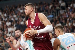 ZVEZDA LETONIJE SVESNA MOĆI ORLOVA "Srbija broj jedan, izuzetno težak meč za nas"