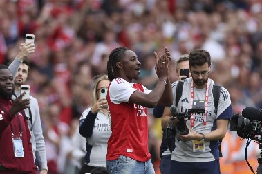 POVRATAK KUĆI Arsenal za grešku iz prošlosti morao na sto da istrese 60 miliona