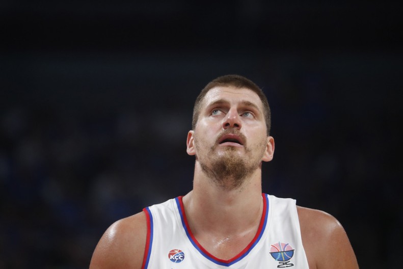 KAKAV POTEZ Jokić nije znao da ga kamera snima, pa uradio nešto što je oduševilo celu Srbiju (VIDEO)