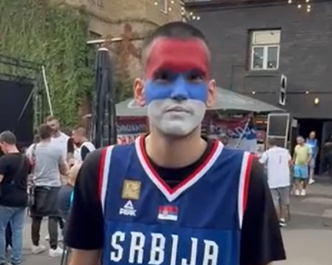 NEMA KALKULACIJA, IDEMO NA TO ZLATO Čuveni navijač Srbije koji već deceniju prati "orlove" poslao brutalnu poruku (VIDEO)